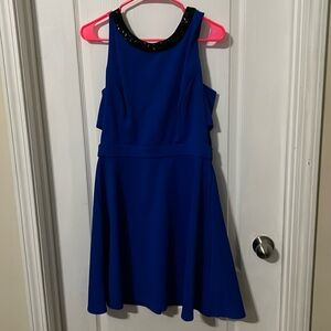 Mid length dress. Good for wedding.